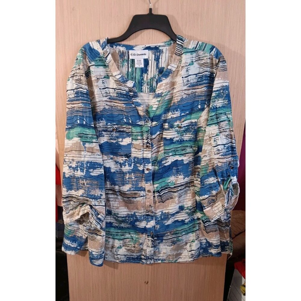 C.D. Daniels Women's 3X‎ Button-up Blouse Linen Blend 3/4 Roll Tab Sleeve Blues